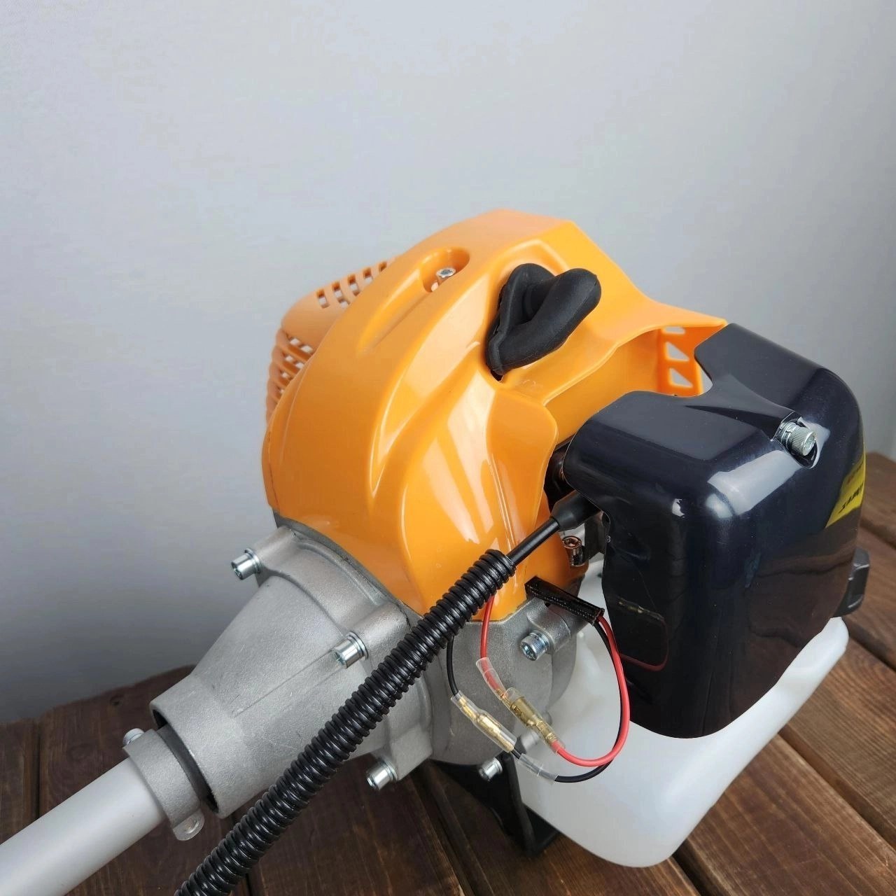 علف زن اینتیمکس مدل 060701 ۲ زمانه ۵۸ سی سی