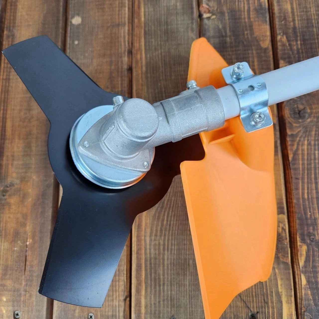 علف زن اینتیمکس مدل 060701 ۲ زمانه ۵۸ سی سی